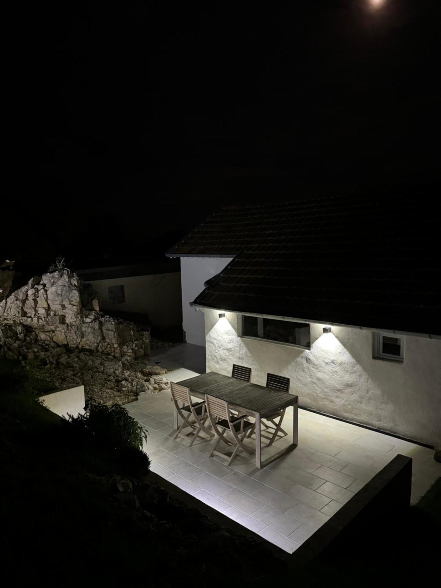 Maison Au Bord De L'eau Les Roches Villa *