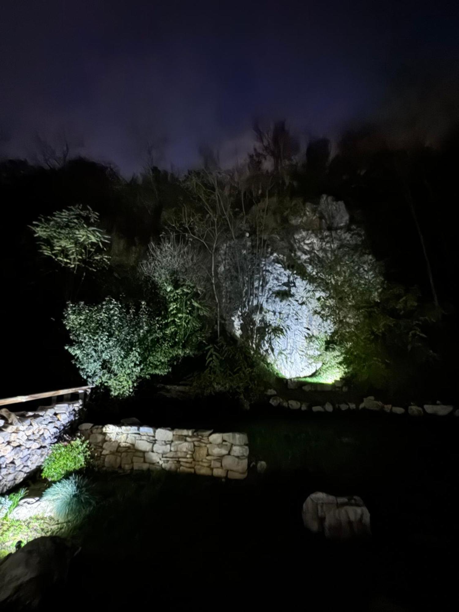 Maison Au Bord De L'eau Les Roches Villa *